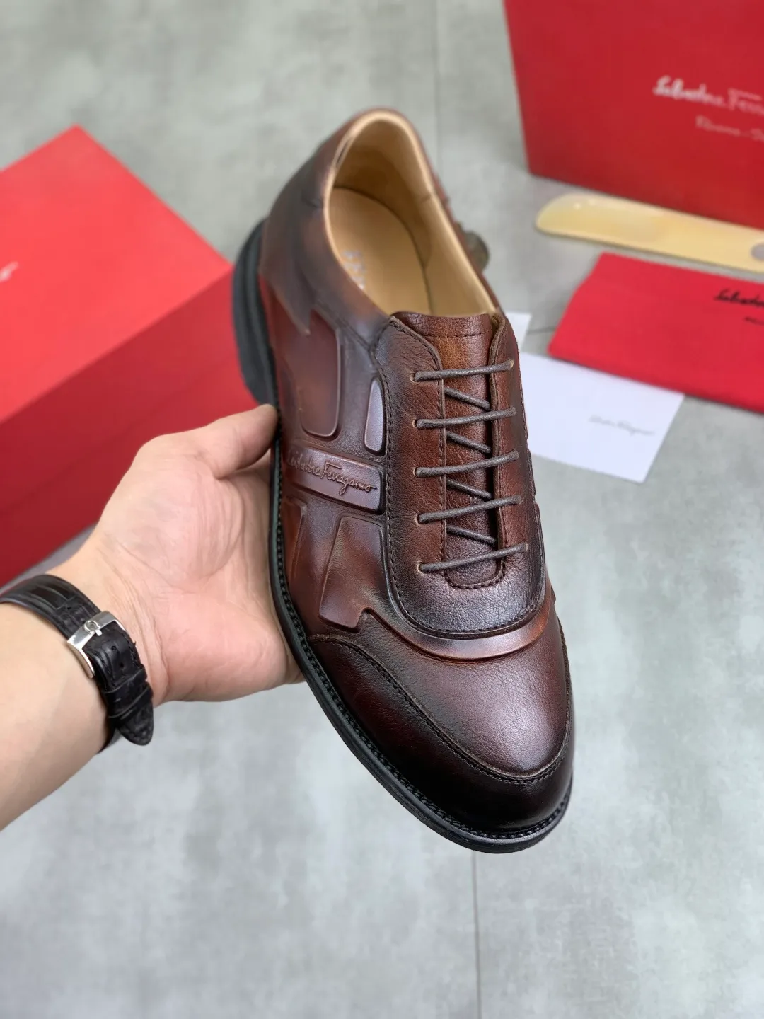 Men's Men's Shoes P560💰[New Style] Water-dyed Niuli 🆘[Salvatore Ferragamo] Ferragamo's latest casual business leather shoes for men! Listed simultaneously! The fabric is made of specially imported original calfskin, the lining is made of imported water-dyed cowhide, and the original combination outsole is absolutely luxurious and leads the fashion trend. Matching code: 39-44 (45 customized) 5️⃣ colors available